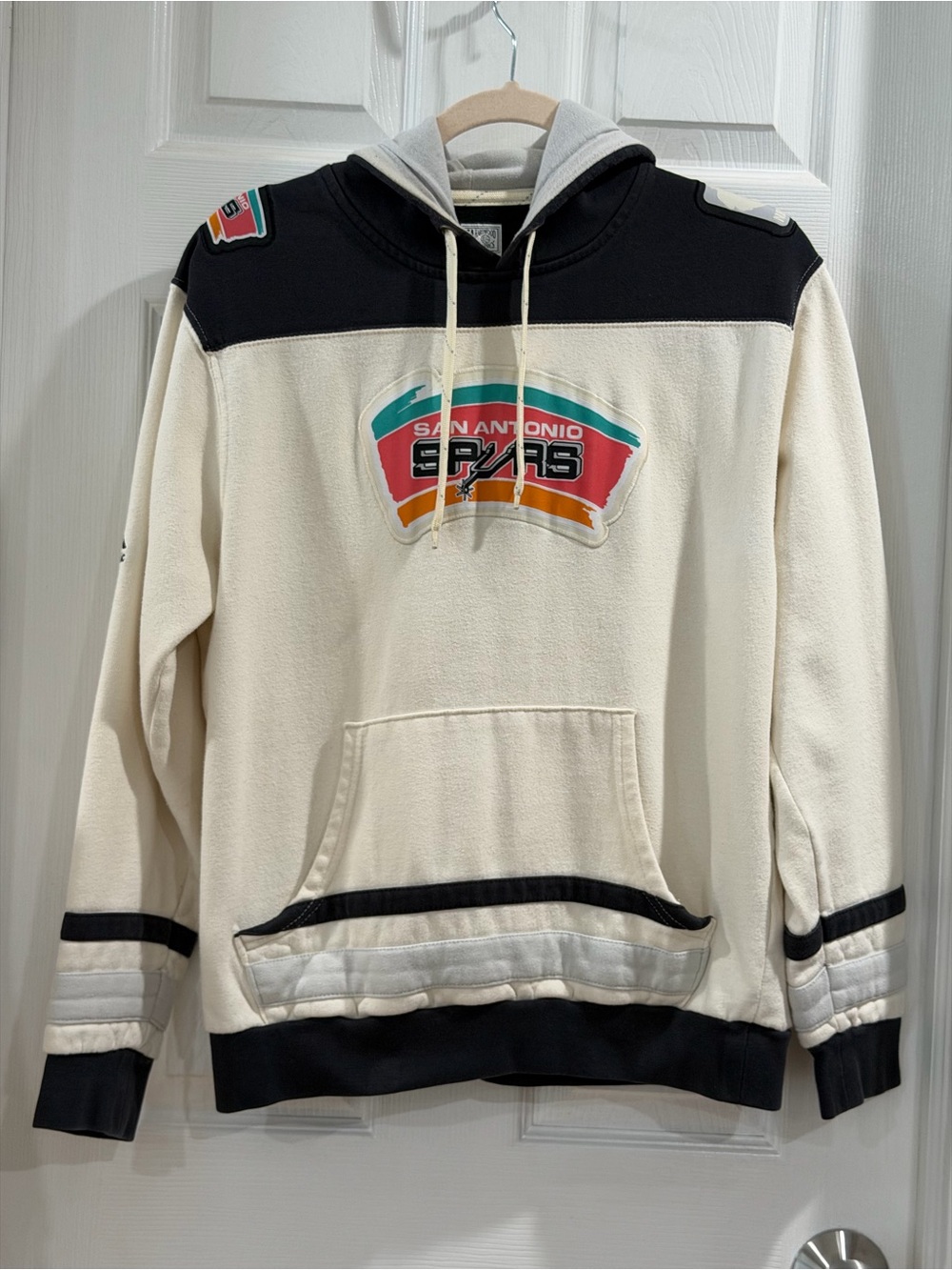 Mitchell & Ness Hardwood Classic San Antonio Spurs Retro Pullover Hoodie